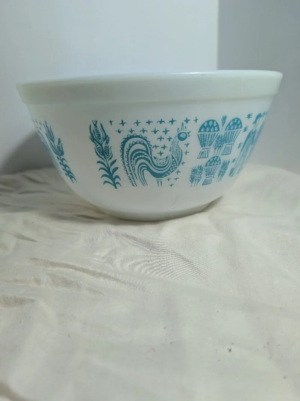 Vintage Pyrex Amish Butterprint 1.5 QT Mixing Bowl #402 Turquoise White